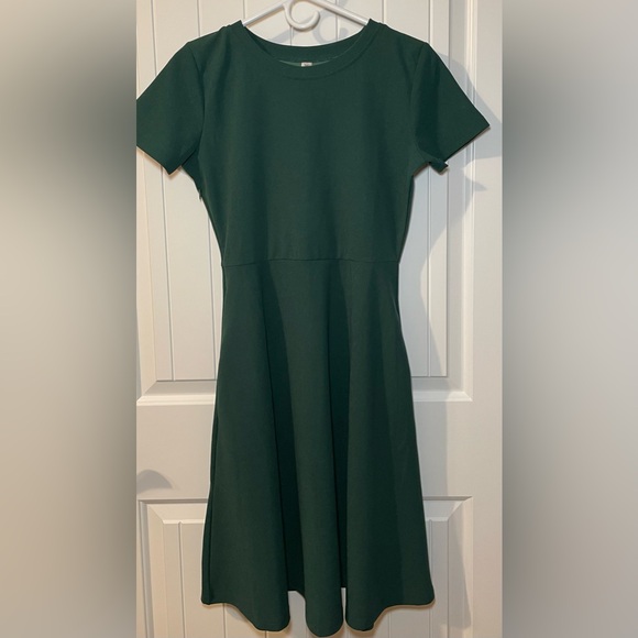 Amazon Dresses & Skirts - SALE! Hunter Green Dress from Amazon